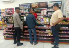 Kontrol mini market oleh anggota patroli polsek Astaanjapura Cegah Kejahatan dimalam hari